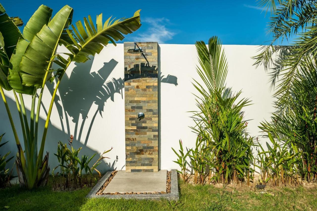 Cocoon Villa - Peaceful Private Pool Villa In North 푸껫 외부 사진